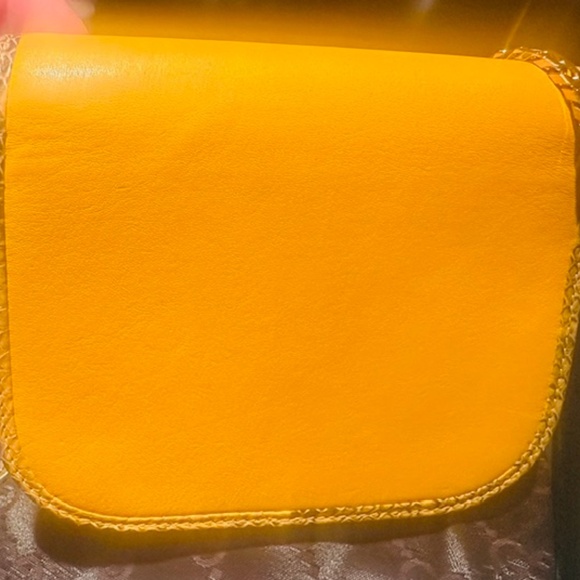 BRAND NEW JIMMY CHOO PYTHON TRIM YELLOW CROSS BODY GOLD CHAIN BAG - Picture 6 of 13